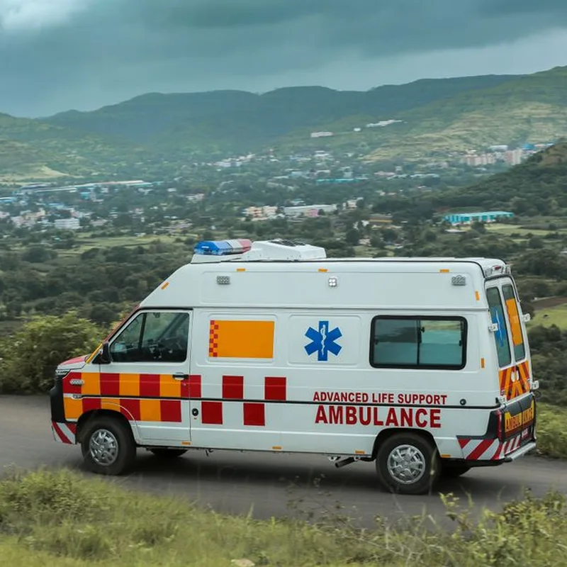 Basic Ambulance in Lucknow